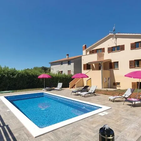 Apartamento Klaudija *