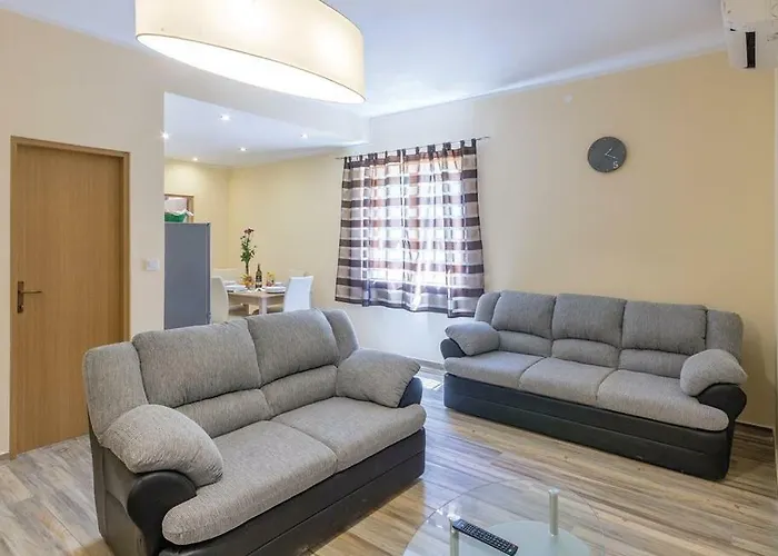 Klaudija Apartment Pula